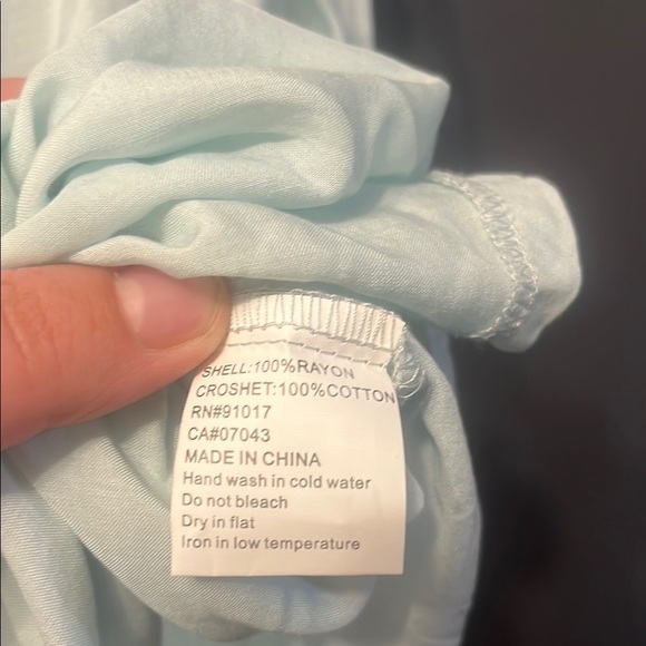 Solitaire Blue Blouse Size Medium - Picture 5 of 6